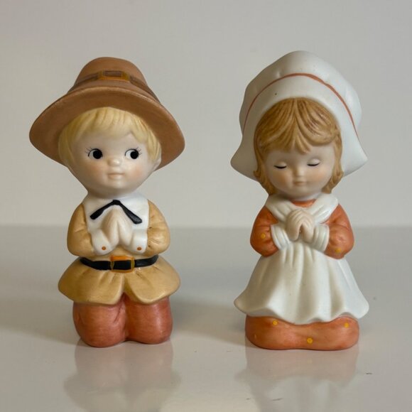 Lefton Pilgrim Boy & Girl Figurines Porcelain Thanksgiving Decor Praying - Picture 1 of 7
